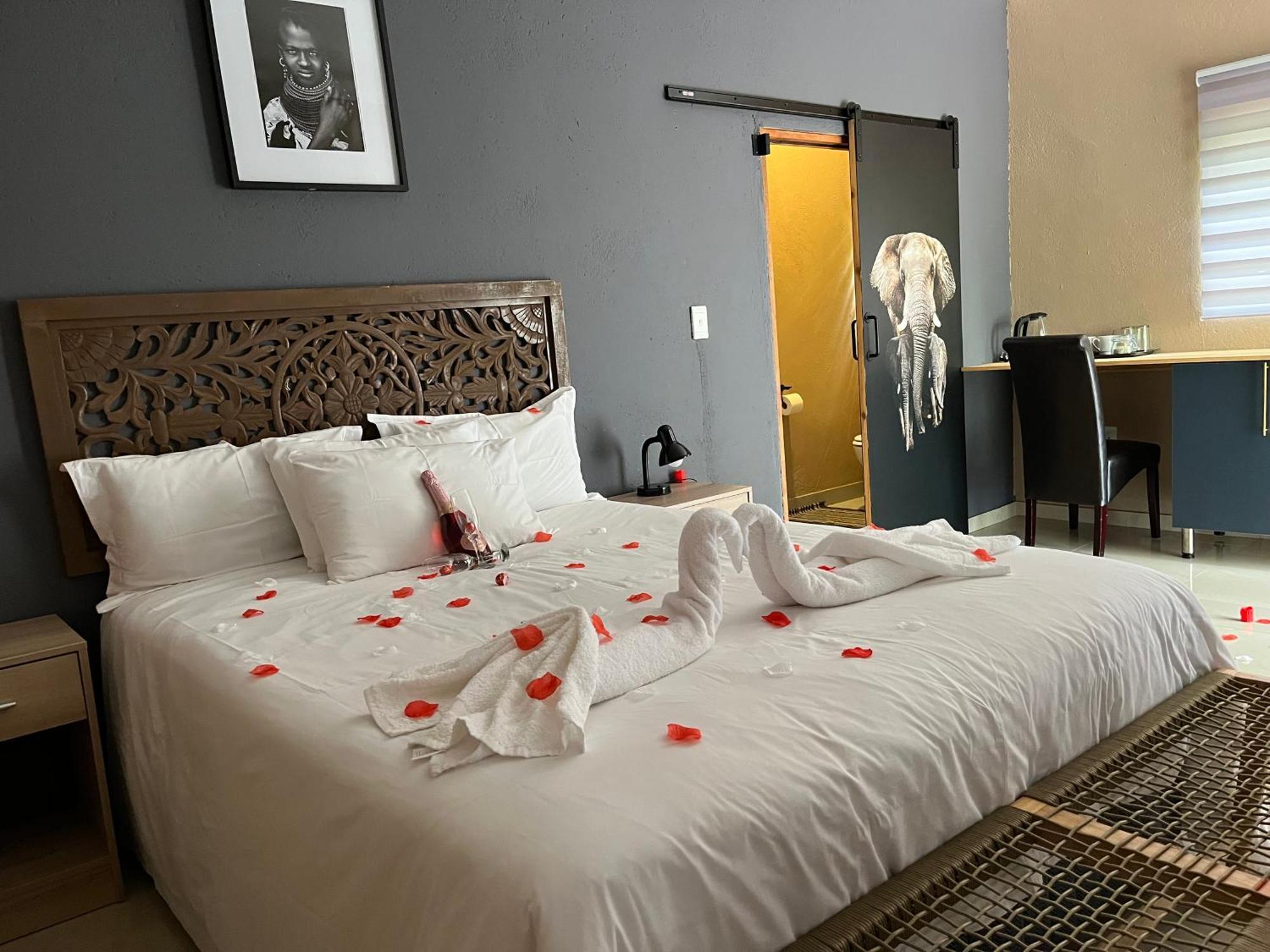 Kholiwe On Kruger Lodge & Safaris Marloth Park Bagian luar foto