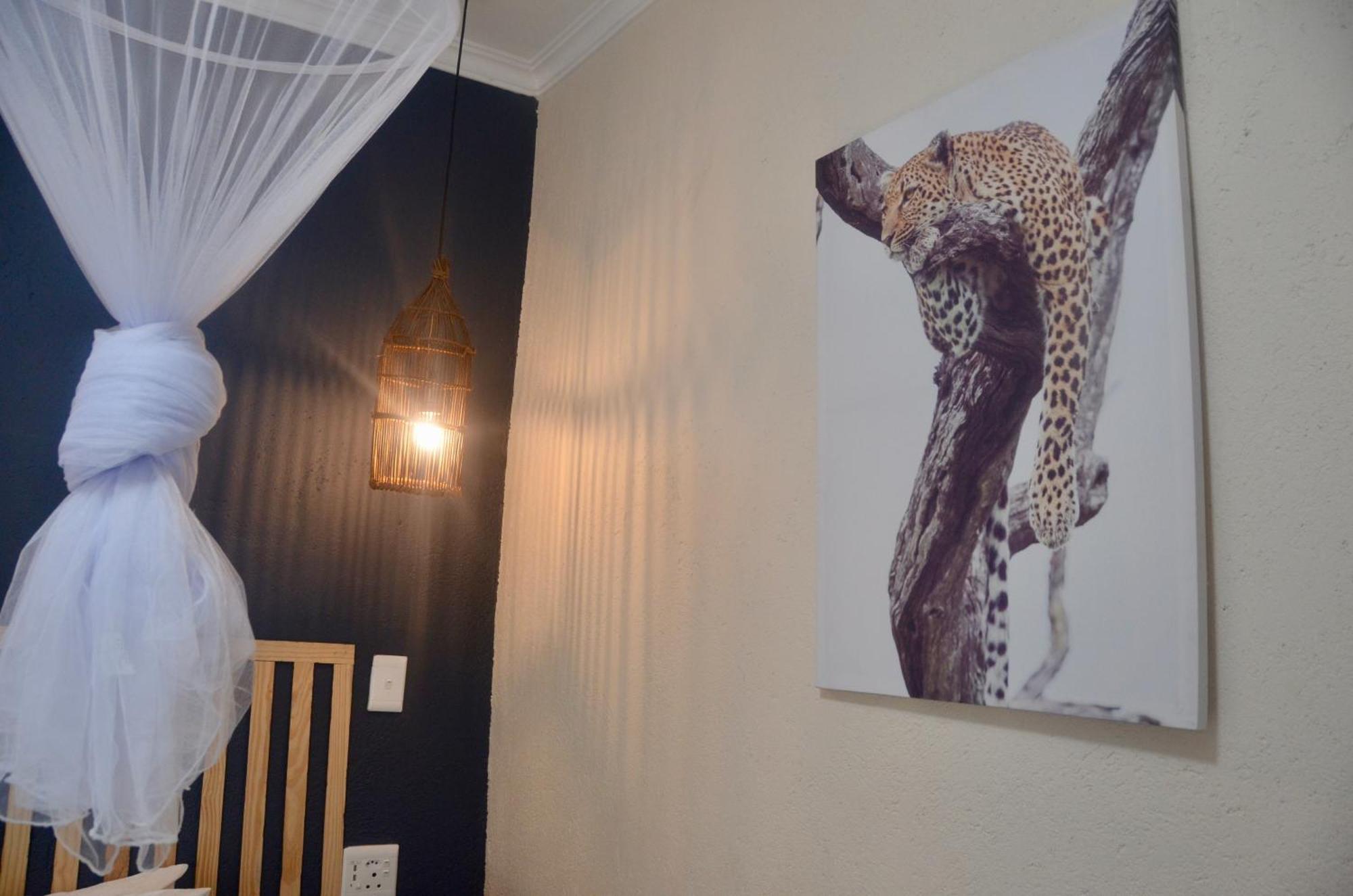 Kholiwe On Kruger Lodge & Safaris Marloth Park Bagian luar foto