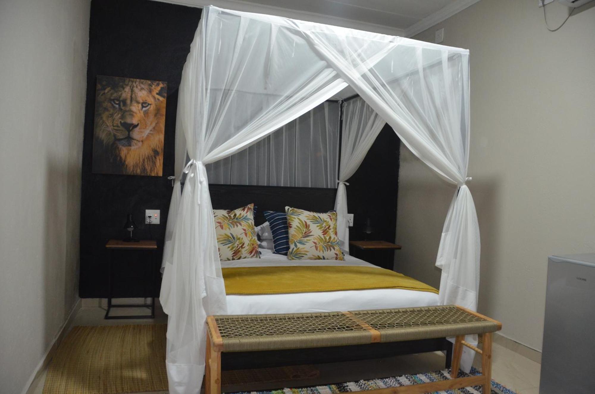 Kholiwe On Kruger Lodge & Safaris Marloth Park Bagian luar foto