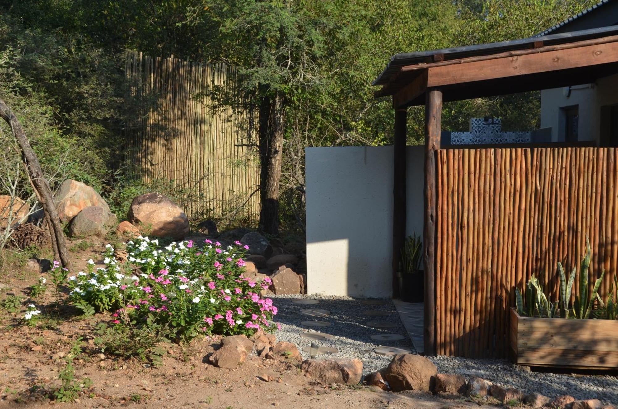 Kholiwe On Kruger Lodge & Safaris Marloth Park Bagian luar foto